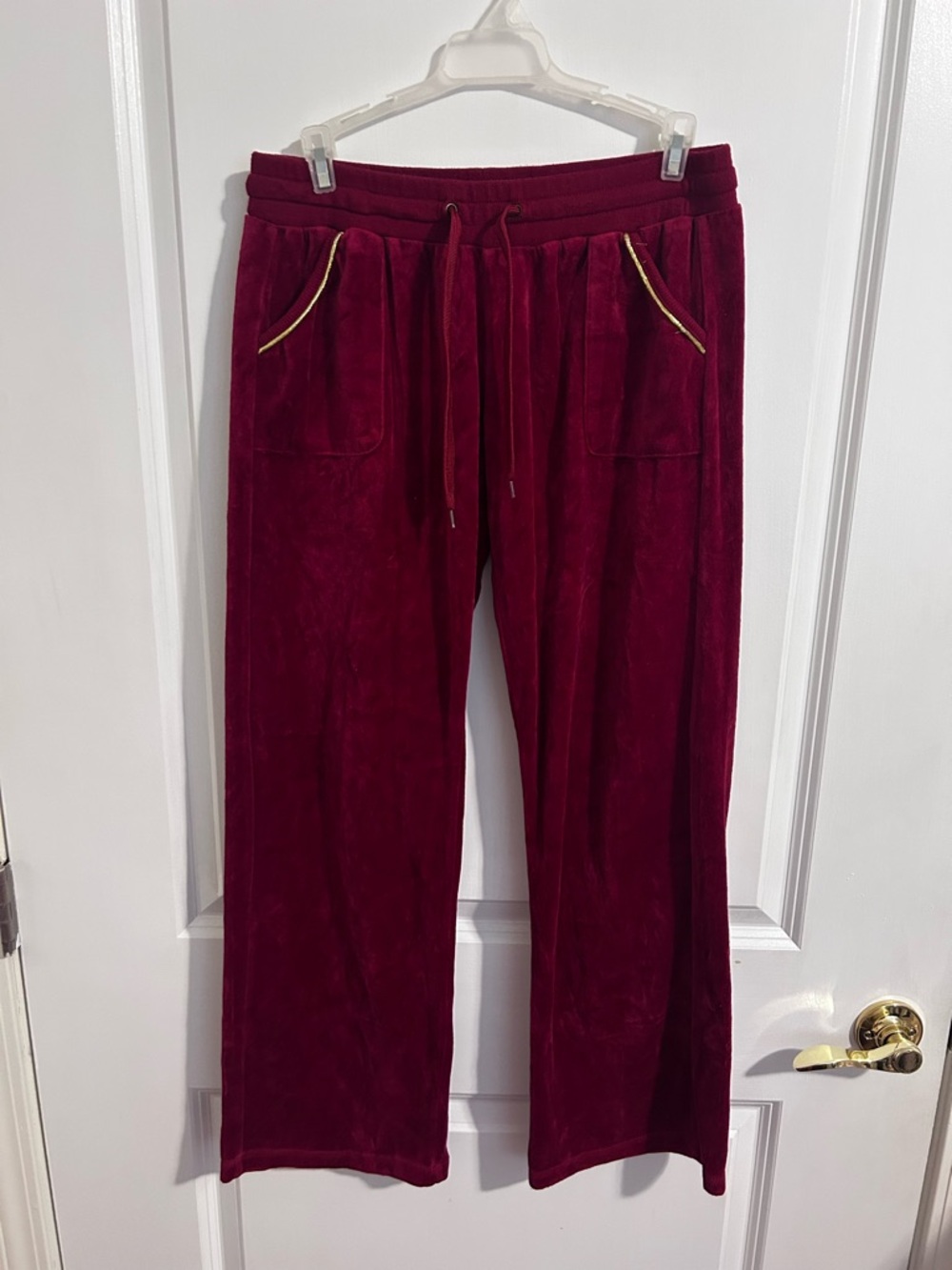 Women's Velvet Wide-Leg Pants in Burgundy